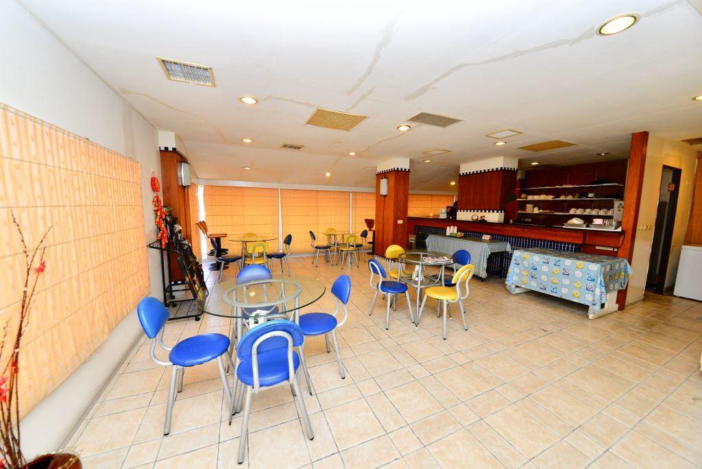 Paiwei Motel Tainan Zewnętrze zdjęcie