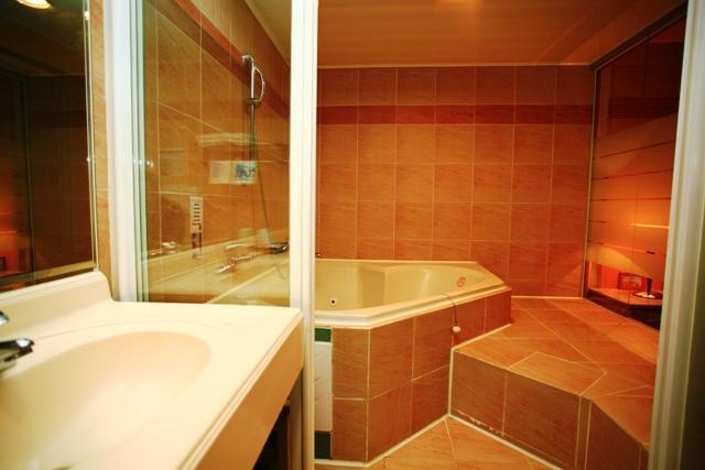 Paiwei Motel Tainan Zewnętrze zdjęcie